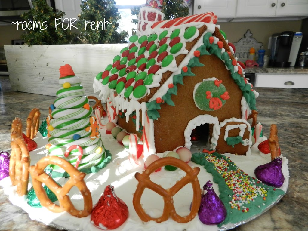 a-gingerbread-house-tradition-rooms-for-rent-blog