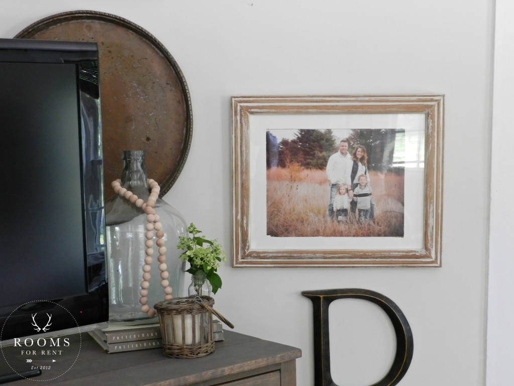 How to create a Gallery Wall | Rooms FOR Rent Blog