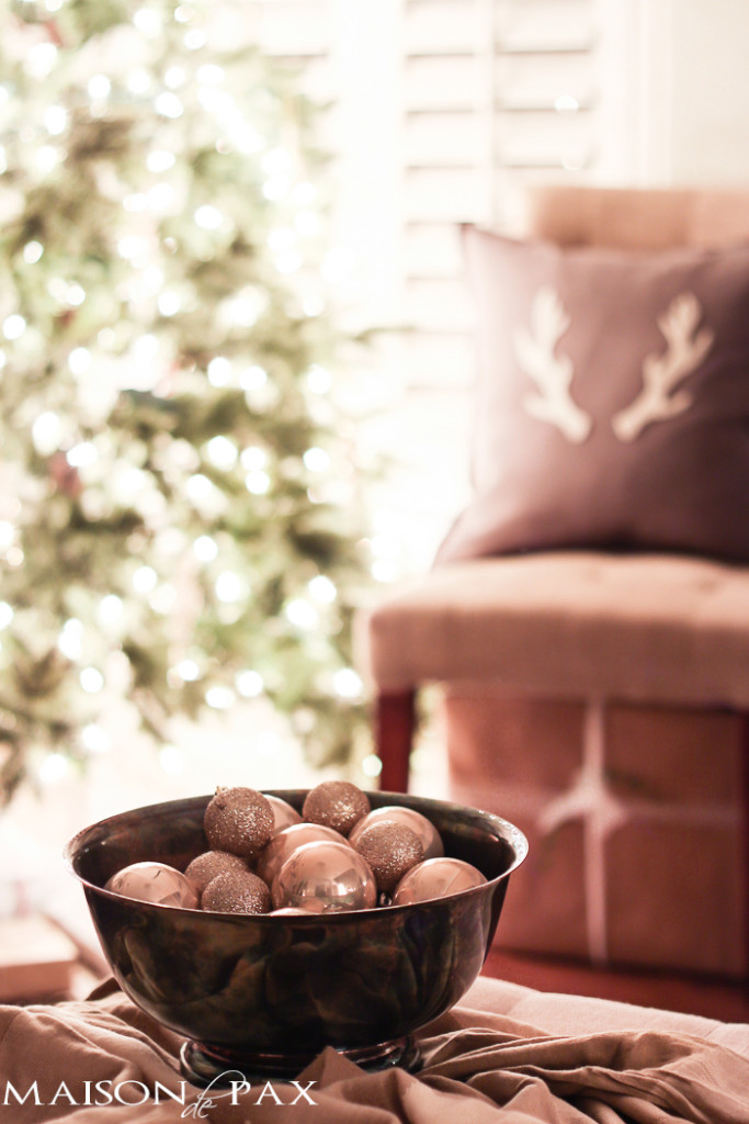Christmas-Lights-at-Night-ornament-bowl