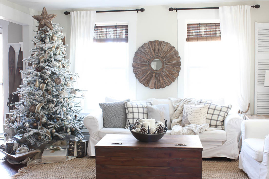 Transitioning Throw Pillows  Christmas Edition - Rooms For Rent blog
