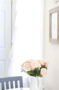 decorating with flowers | Rooms FOR Rent Blog