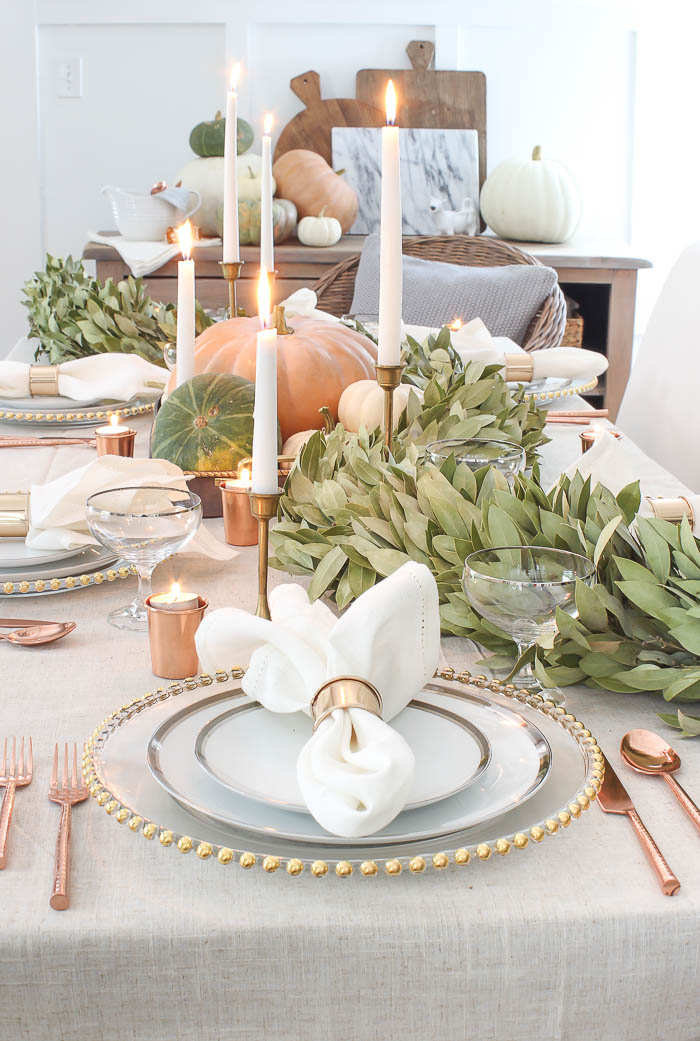 Thanksgiving Tablescape {with bay leaf garland}
