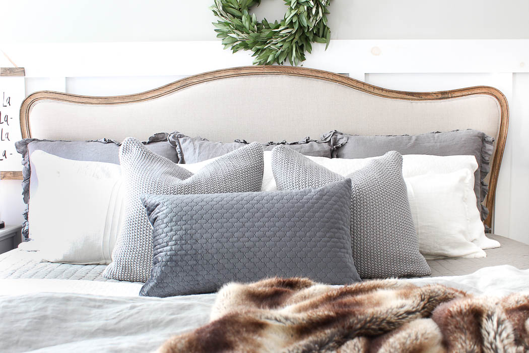 Christmas Farmhouse Bedroom | Rooms FOR Rent Blog