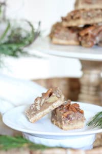 Pecan Pie Bars | Holiday Recipe | Rooms FOR Rent Blog