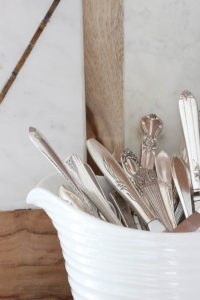 Farmhouse Style Kitchen Decor | Rooms FOR Rent Blog