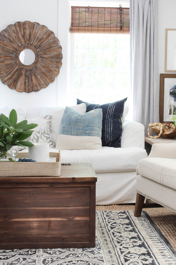 Summer Living Room Decor - Rooms For Rent blog