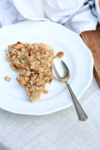Fall Baking | Apple Prisp | Rooms FOR Rent Blog