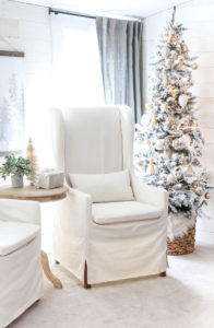 Flocked Christmas Tree | Rooms FOR Rent Blog