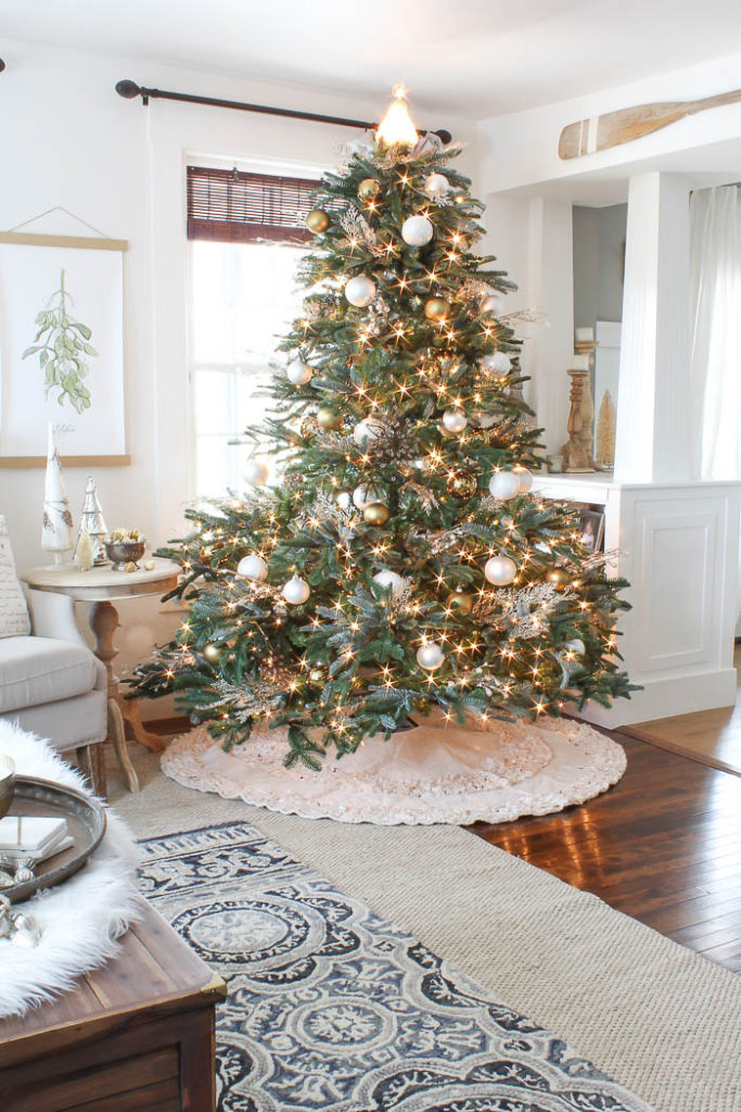 Frosted Christmas Tree - 12 Bloggers with Balsam Hill - The Sunny Side Up  Blog