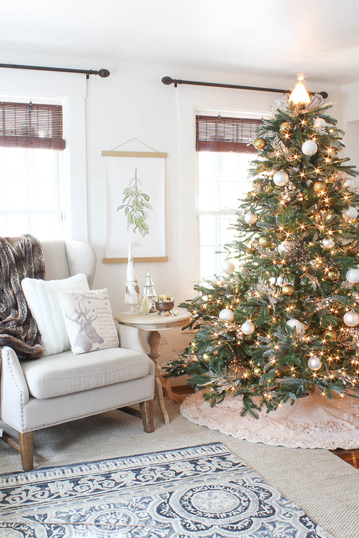 Our NEW Christmas Tree - Rooms For Rent blog