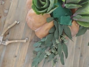 DIY Pumpkin Centerpiece | Rooms FOR Rent Blog