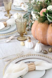 Pumpkin Centerpiece Thanksgiving Table | Rooms FOR Rent Blog