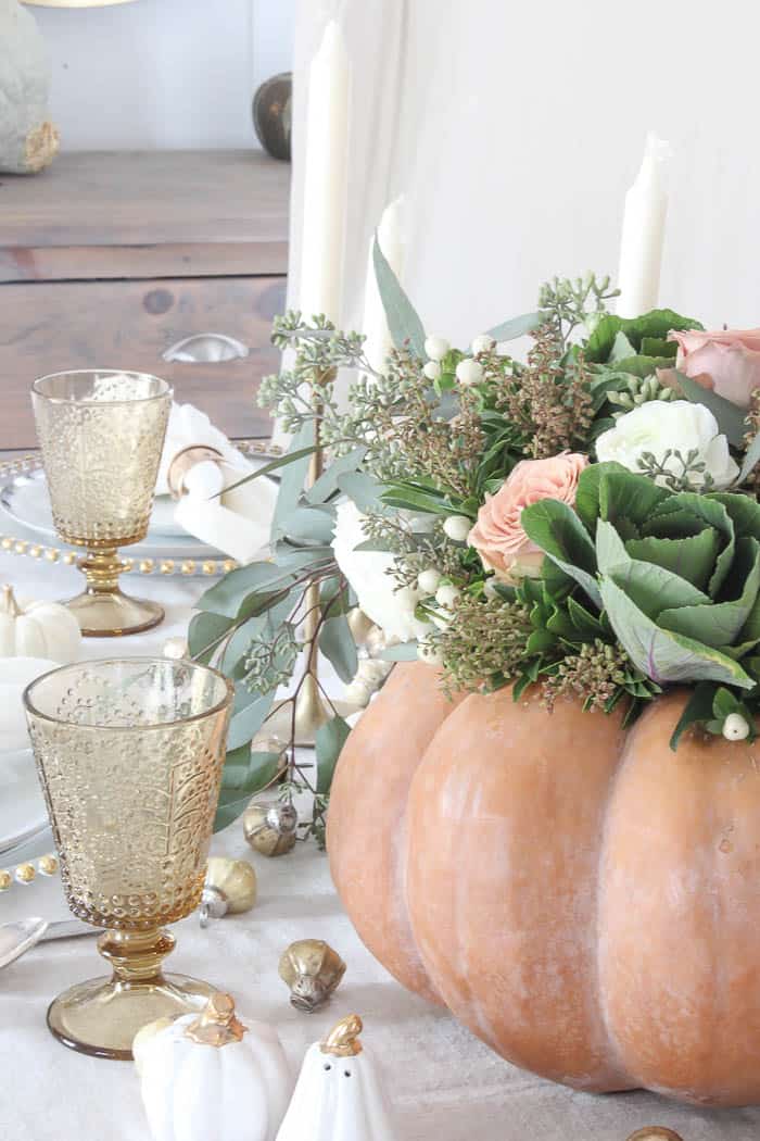 Pumpkin Centerpiece Thanksgiving Table - Rooms For Rent blog