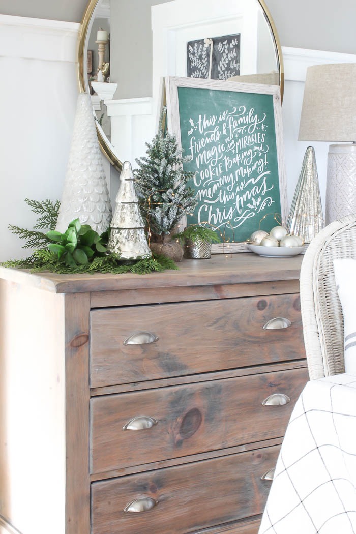 Styling a Christmas Vignette