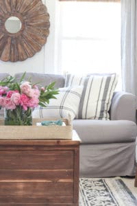 Spring Living Room | Rooms FOR Rent Blog