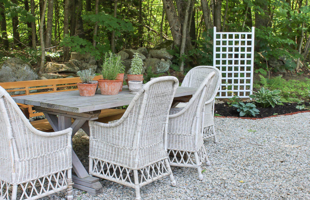 Summer Outdoor Dining | Rooms FOR Rent Blog