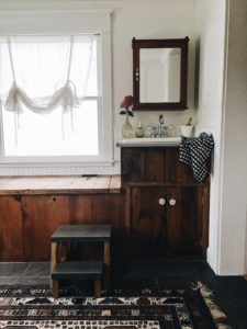Farmhouse Home Tour Friday {vol.9} | Rooms FOR Rent Blog