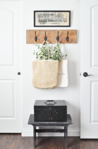 Farmhouse Home Tour Friday {vol.10} | Rooms FOR Rent Blog