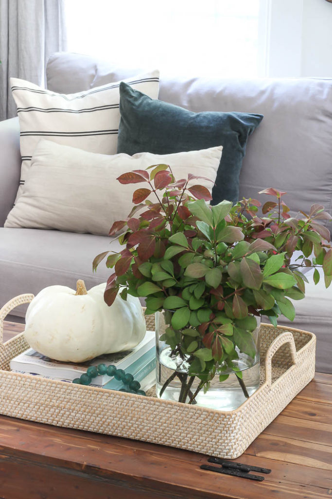 Fall Living Room | Rooms for Rent Blog