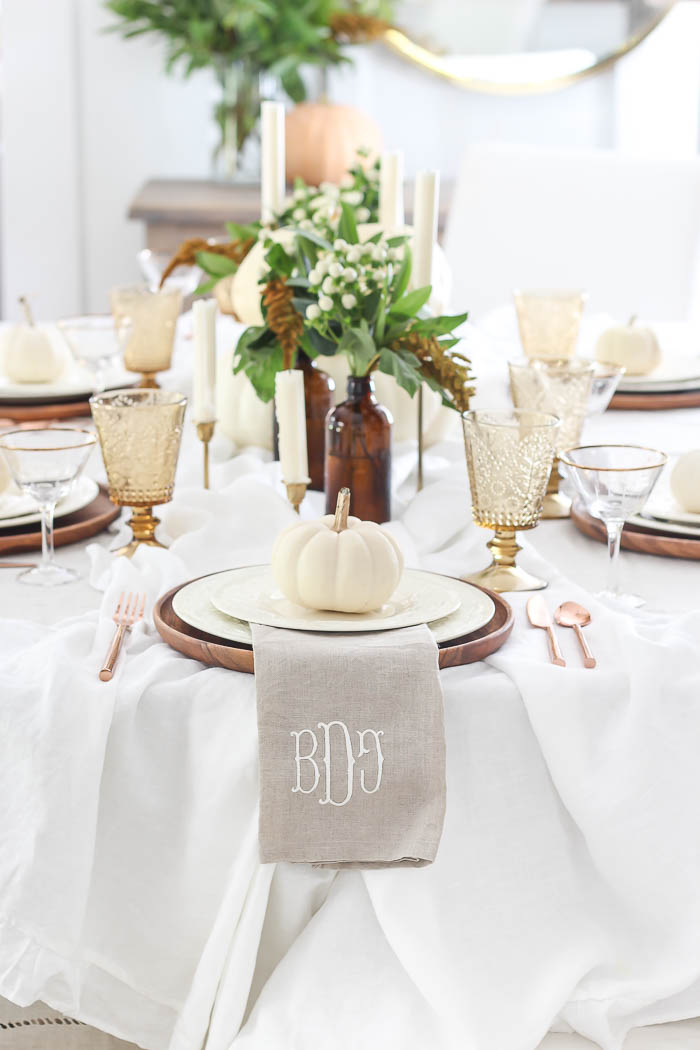 Thanksgiving Tablescape | 2018 - Rooms For Rent blog