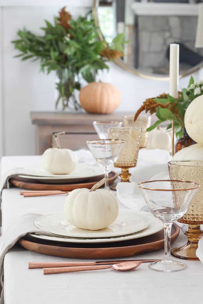 Thanksgiving Tablescape | 2018 - Rooms For Rent blog