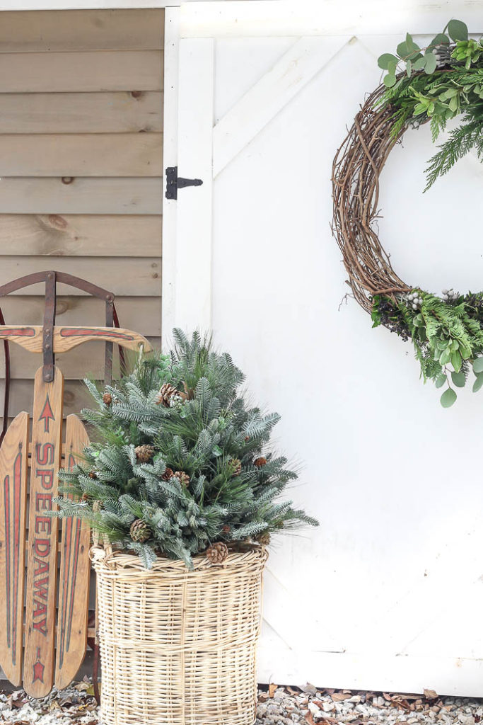 Asymmetrical Holiday Wreath | Rooms FOR Rent Blog