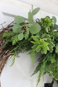 DIY Asymmetrical Wreath | Rooms FOR Rent Blog