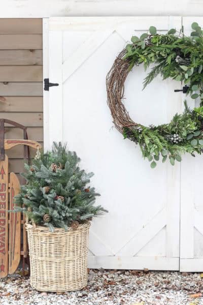 DIY Asymmetrical Wreath | Rooms FOR Rent Blog