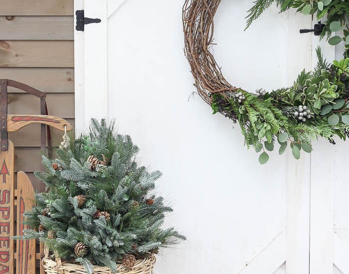 DIY Asymmetrical Wreath | Rooms FOR Rent Blog