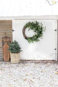 Asymmetrical Holiday Wreath | Rooms FOR Rent Blog