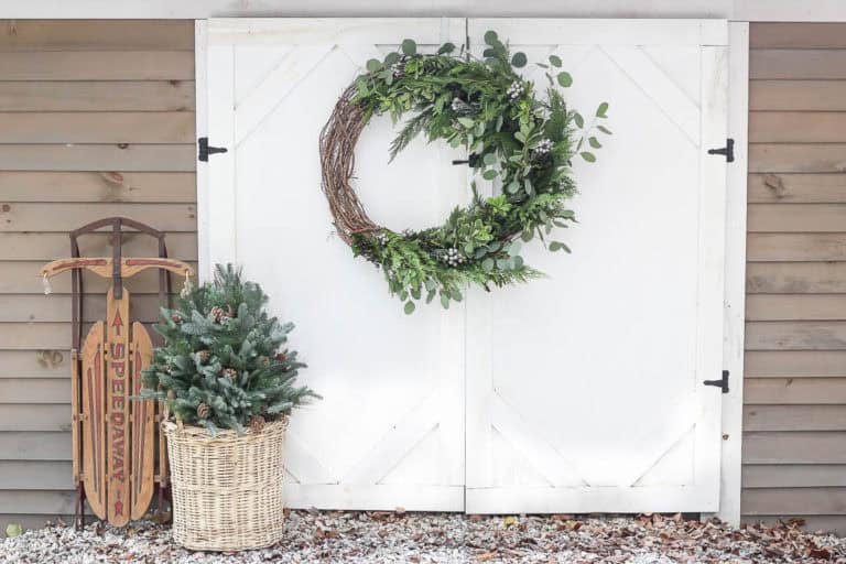 DIY Asymmetrical Wreath Rooms For Rent blog