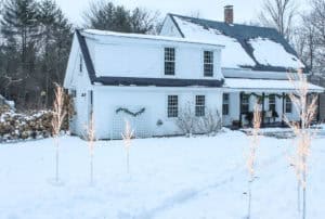 Cozy Christmas Decor | Rooms FOR Rent Blog