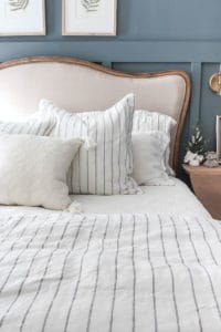 Bedroom Christmas Decor | Rooms FOR Rent Blog