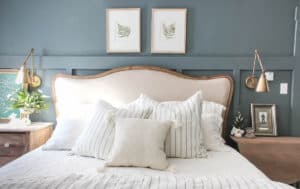 Bedroom Christmas Decor | Rooms FOR Rent Blog