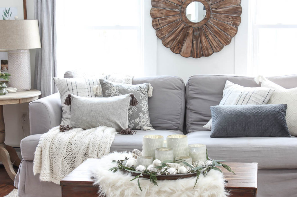 Christmas in the Living Room | Rooms FOR Rent Blog