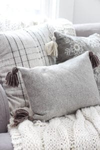 Cozy Throw Pillows | Rooms FOR Rent Blog