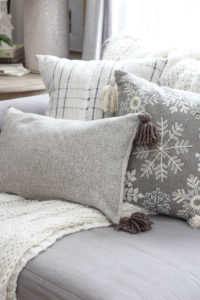 Cozy Throw Pillows | Rooms FOR Rent Blog