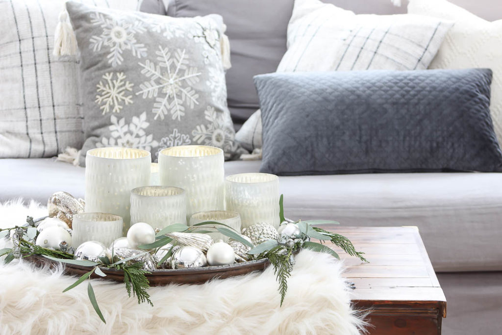 Christmas in the Living Room | Rooms FOR Rent Blog