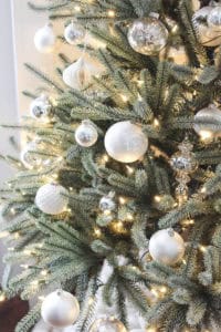 Cozy Christmas Decor | Rooms FOR Rent Blog