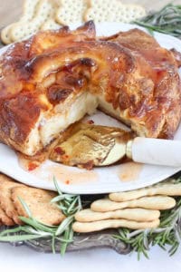 Baked Brie | Easy Holiday Appetizer | Rooms FOR Rent Blog