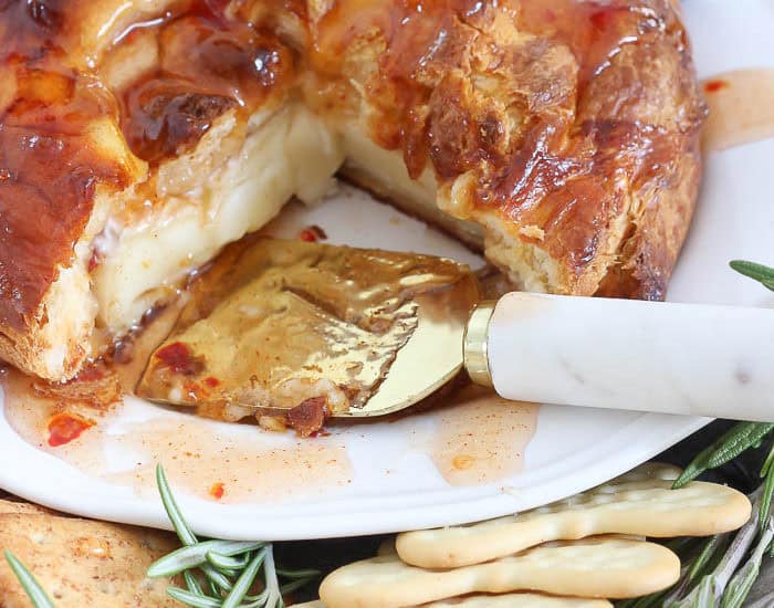 Baked Brie | Easy Holiday Appetizer | Rooms FOR Rent Blog