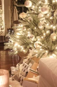 Christmas Lights at Night | Rooms FOR Rent Blog