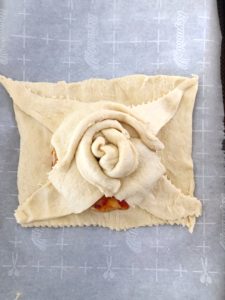 Baked Brie | Easy Holiday Appetizer | Rooms FOR Rent Blog