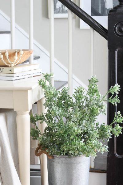 Spring Entryway | 2019 - Rooms For Rent blog