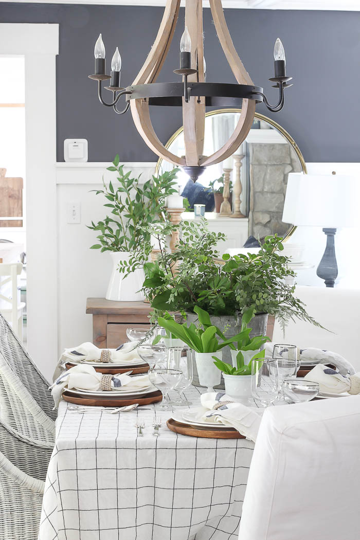Easy Summer Tablescape - Rooms For Rent blog