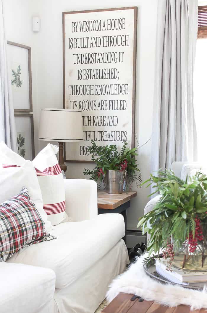 Farmhouse Christmas | 2019 - Rooms For Rent blog