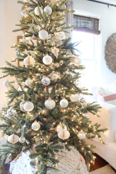 Christmas Tree | 2019 - Rooms For Rent blog