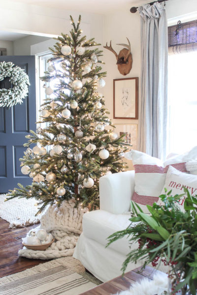 Christmas Tree | 2019 - Rooms For Rent blog