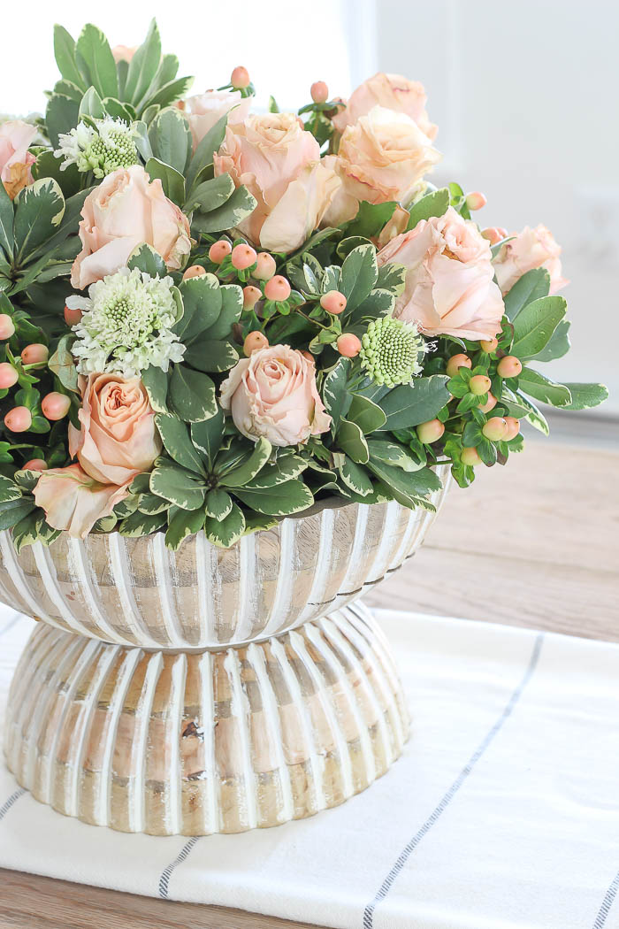 How to Make a Flower Arrangement Step by Step