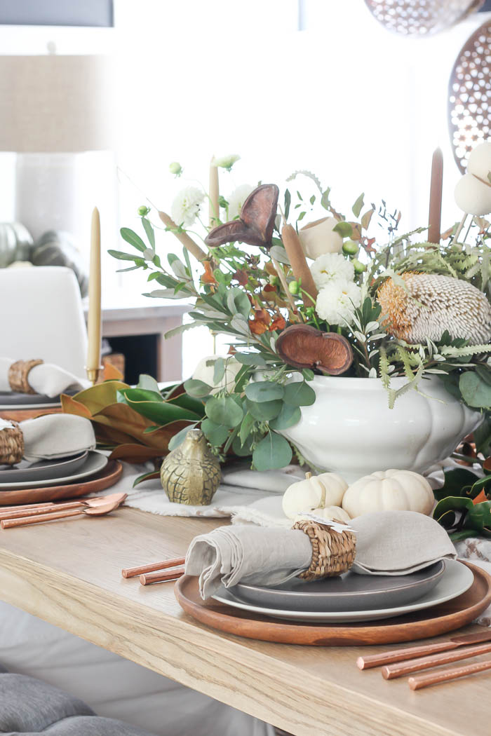 Thanksgiving Tablescape | 2020 - Rooms For Rent blog